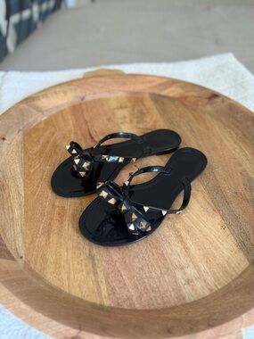 Olivia Miller Black Studded Bow Jelly Flip Flops